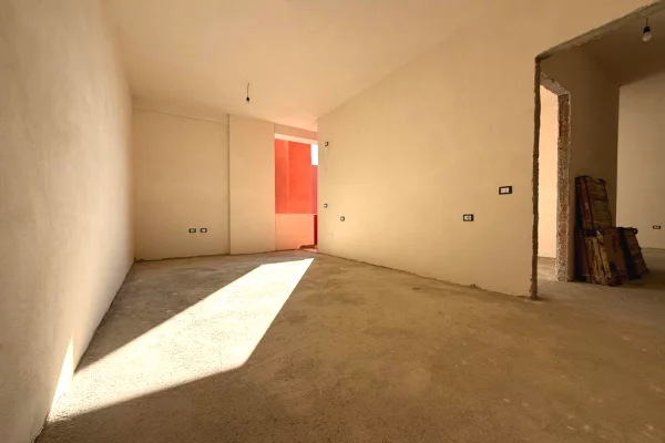 Appartamento in vendita a Tirana 2+1, Vuoto
