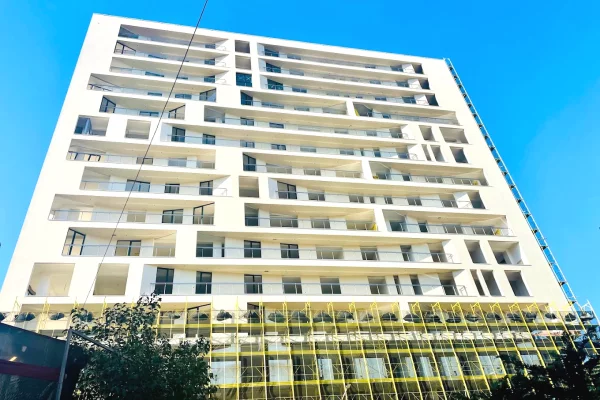 🏢Dyqan me Qira te Qendra Tregtare “Golden Tower”, Rr. Mine Peza ✨