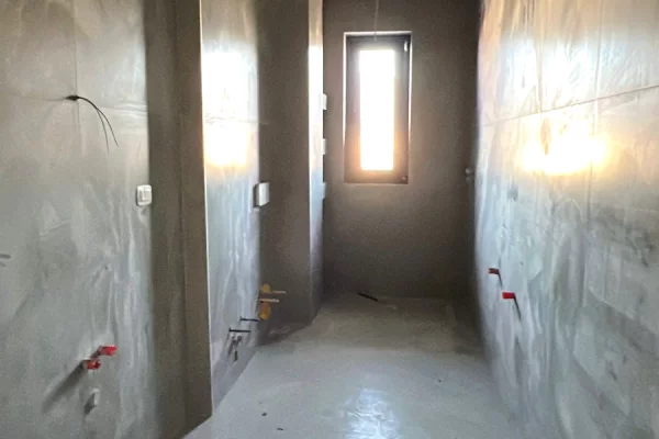 Appartamento in vendita a Tirana 1+1, Vuoto