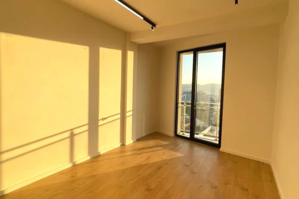 🌇Jepet me Qira Zyre te Golden Tower, te Rruga Mine Peza!