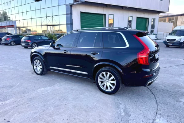 Auto in Vendita a Tirana - 25,000 Euro