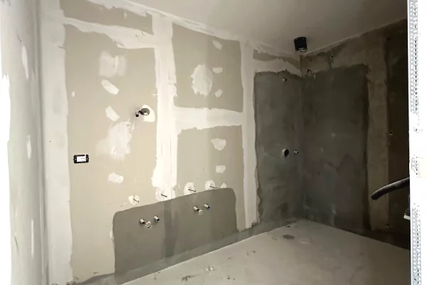 Shtepi ne shitje Apartament ne Tirane, 2+1, Mobilimi Bosh, pa mobiluar, Pagesa 650,000  Euro.