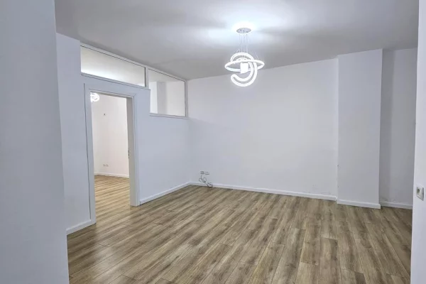 Appartamento in vendita a Tirana 2+1, Vuoto