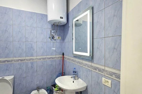 Appartamento in vendita a Tirana 2+1, Vuoto