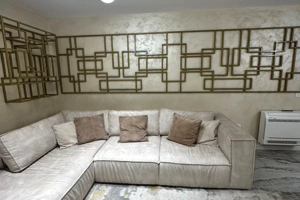 Appartamento in vendita a Tirana 2+1, Arredato