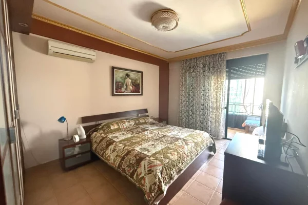 Appartamento in vendita a Tirana 2+1, Arredato