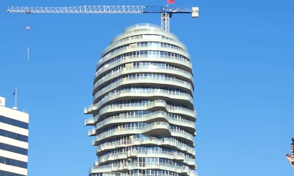 Shtepi ne shitje Apartament ne Tirane, 1+1, Mobilimi Bosh, pa mobiluar, Pagesa 617,400  Euro.