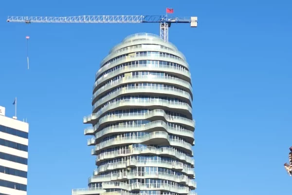 📣Shesim Apartament 1+1 te TIRANA'S ROCK, Sheshi Skenderbej🔑