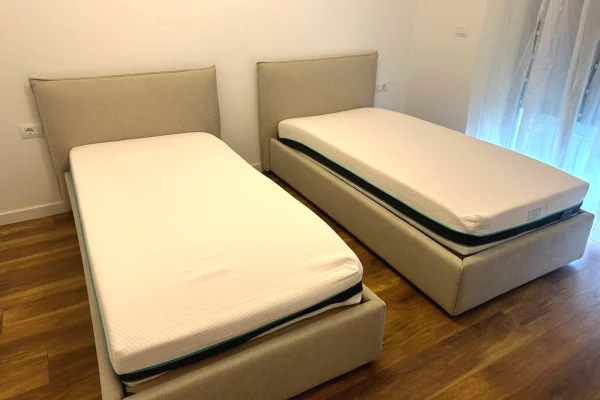 Shtepi me qera Vila Luksoze ne Tirane, 3+1, Mobilimi E mobiluar, Pagesa 3,400  Euro.