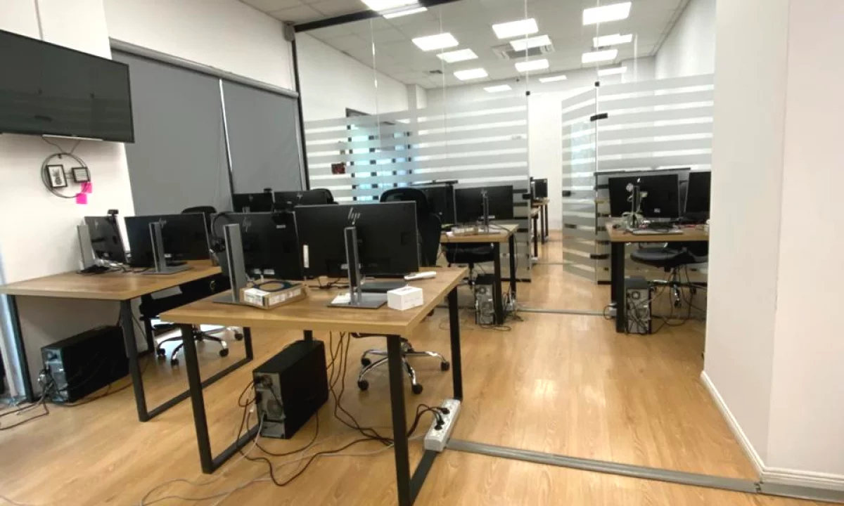 💎PRONE ESKLUZIVE💎SHITET AMBIENT BIZNESI TE KOMPLEKSI SQUARE 21!