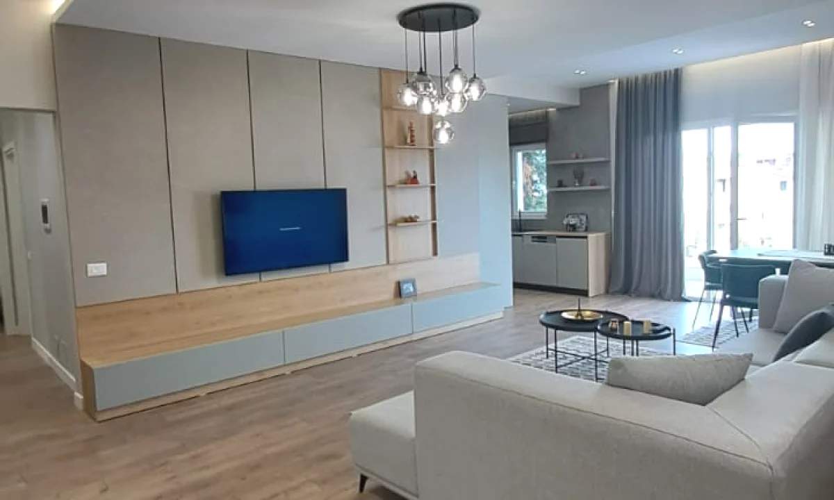 Shtepi me qera Apartament ne Tirane, 3+1, Mobilimi E mobiluar, Pagesa 1,500  Euro.
