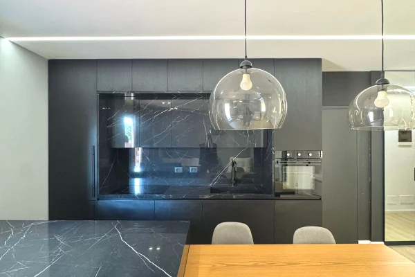 Shtepi me qera Apartament ne Tirane, 2+1, Mobilimi E mobiluar, Pagesa 2,000  Euro.