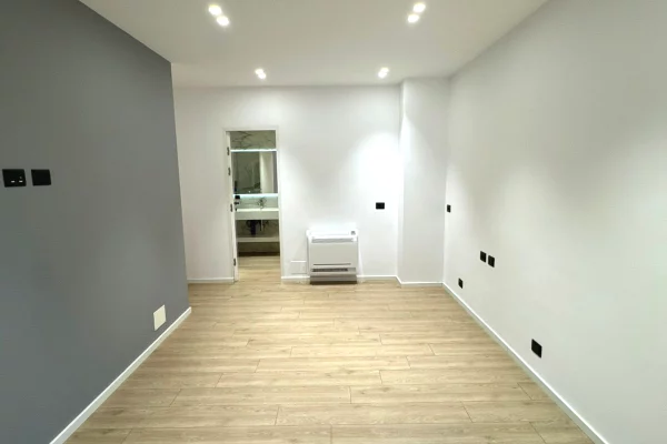 Shtepi me qera Apartament ne Tirane, 2+1, Mobilimi E mobiluar, Pagesa 2,000  Euro.