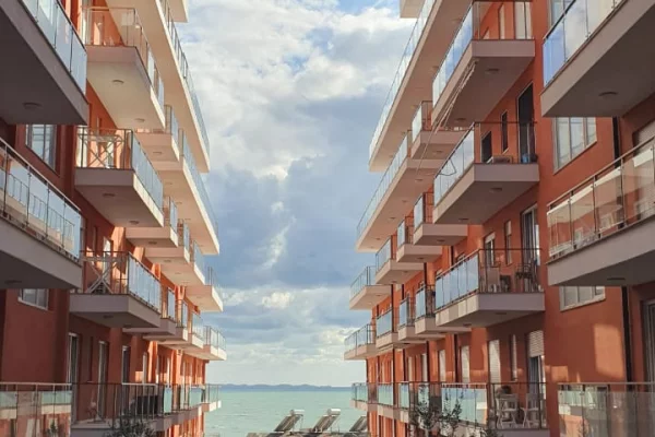 Shtepi ne shitje Apartament ne Lezhe, 1+1, Mobilimi Bosh, pa mobiluar, Pagesa 117,000  Euro.