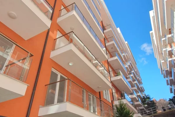 Shtepi ne shitje Apartament ne Lezhe, 1+1, Mobilimi Bosh, pa mobiluar, Pagesa 117,000  Euro.