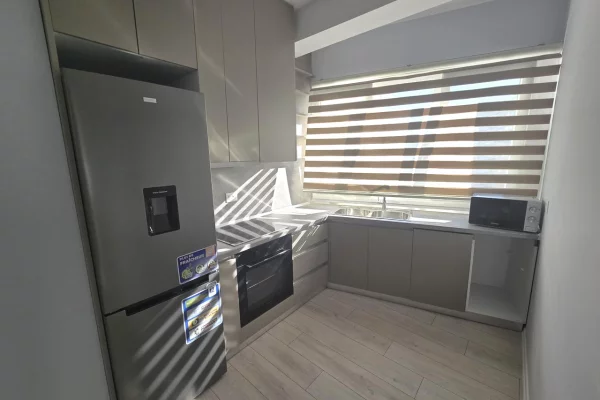 Appartamento in vendita a Tirana 2+1, Arredato