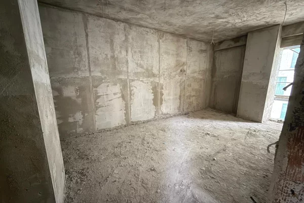 Shtepi ne shitje Apartament ne Tirane, 3+1, Mobilimi Bosh, pa mobiluar, Pagesa 277,000  Euro.