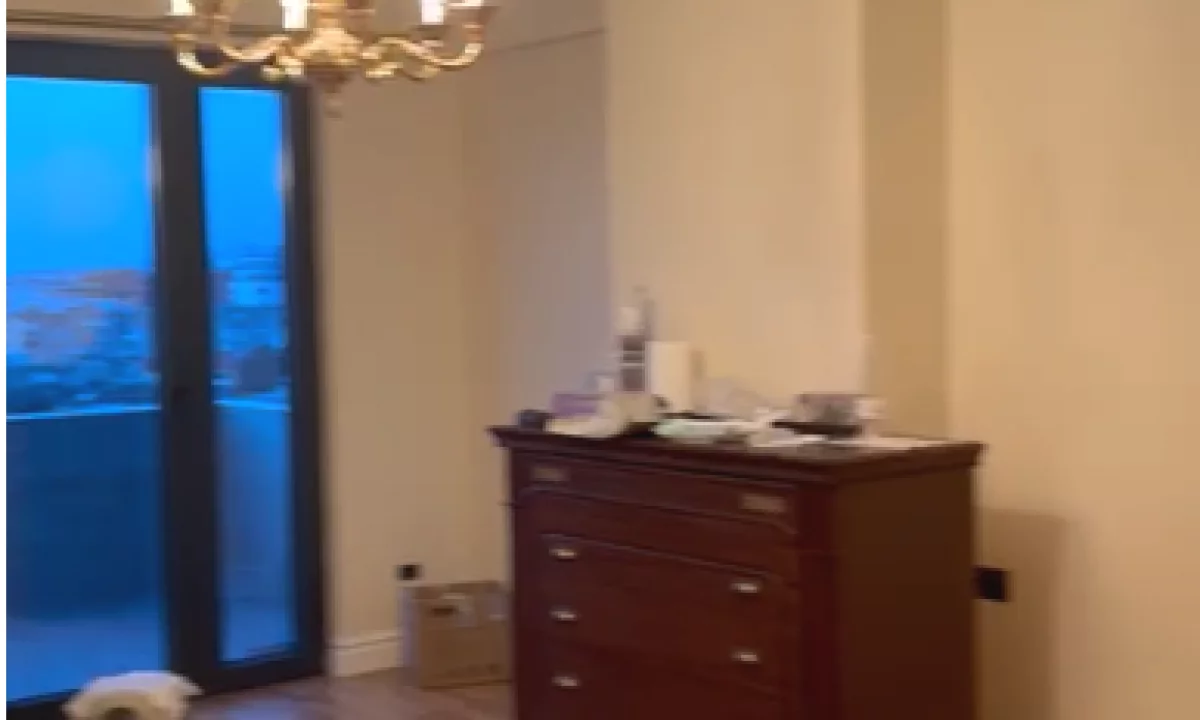 Appartamento in vendita a Tirana 1+1, Vuoto