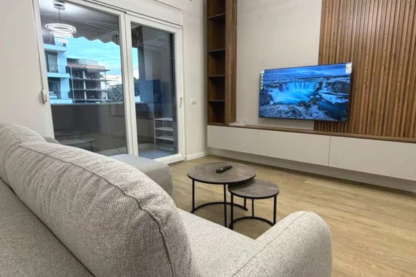 📣Ofrohet me qira apartament 1+1 prane kompleksit Kika 2, Komuna e Parisit!