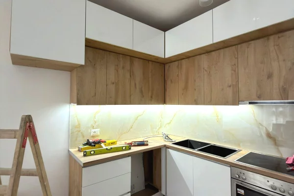 Appartamento in vendita a Tirana 1+1, Arredato