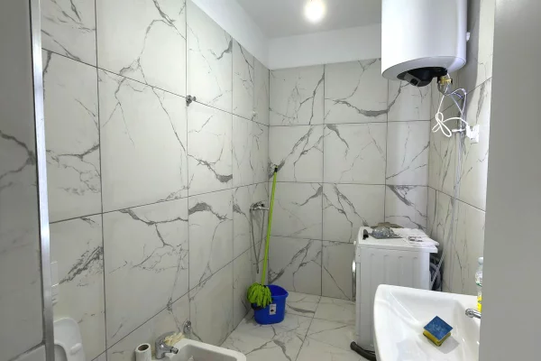 Appartamento in vendita a Tirana 1+1, Arredato