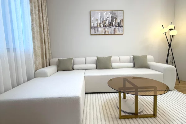 Appartamento in vendita a Tirana 2+1, Arredato