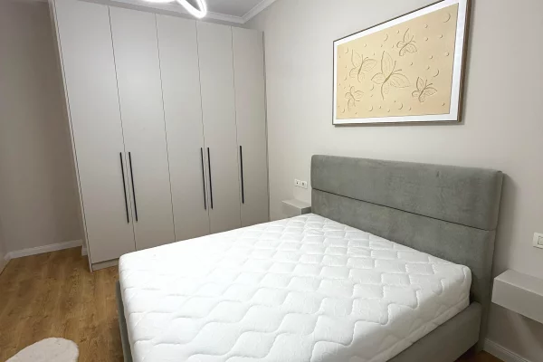 Appartamento in vendita a Tirana 2+1, Arredato