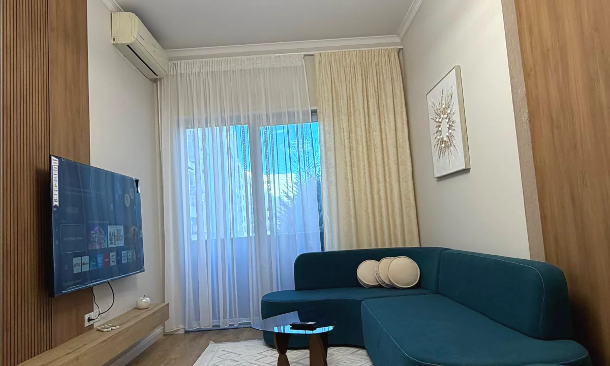 Appartamento in vendita a Tirana 1+1, Arredato