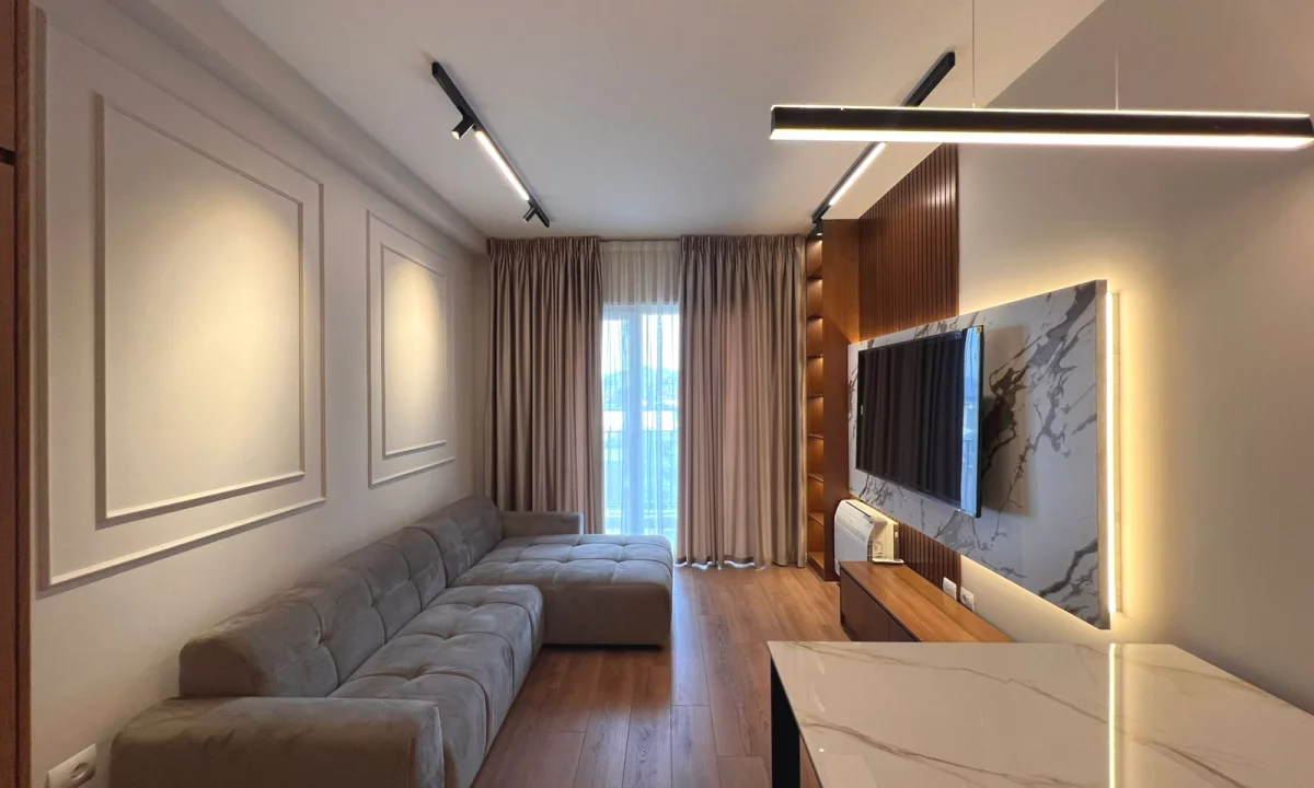 Appartamento in vendita a Tirana 1+1, Arredato