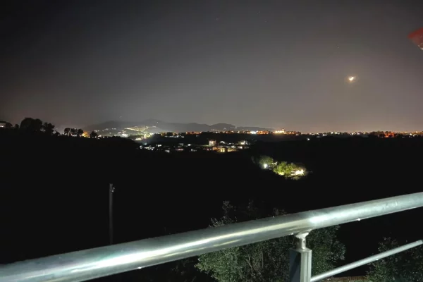 Shtepi me qera Vila Luksoze ne Tirane, 4+1, Mobilimi E mobiluar, Pagesa 1,200  Euro.