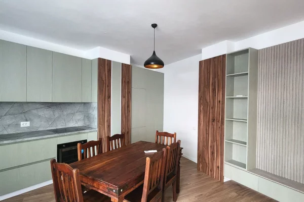 Shtepi me qera Apartament ne Tirane, 2+1, Mobilimi E mobiluar, Pagesa 1,000  Euro.