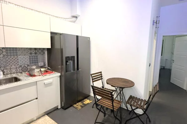 Shtepi me qera Shtepi Private ne Tirane, 2+1, Mobilimi E mobiluar, Pagesa 1,300  Euro.