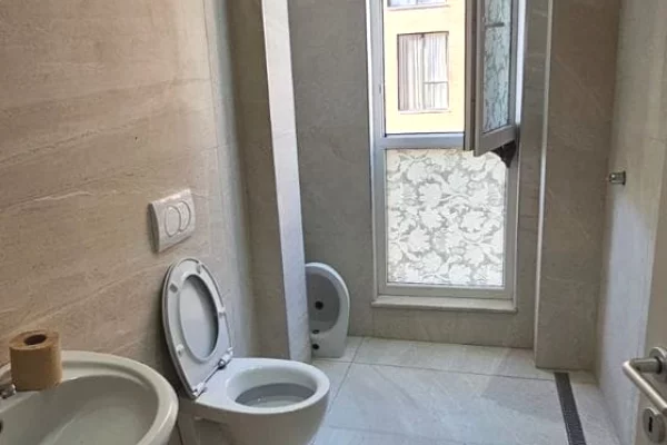 Appartamento in vendita a Tirana 3+1, Arredato