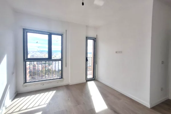 Shtepi ne shitje Apartament ne Tirane, 3+1, Mobilimi Bosh, pa mobiluar, Pagesa 350,000  Euro.