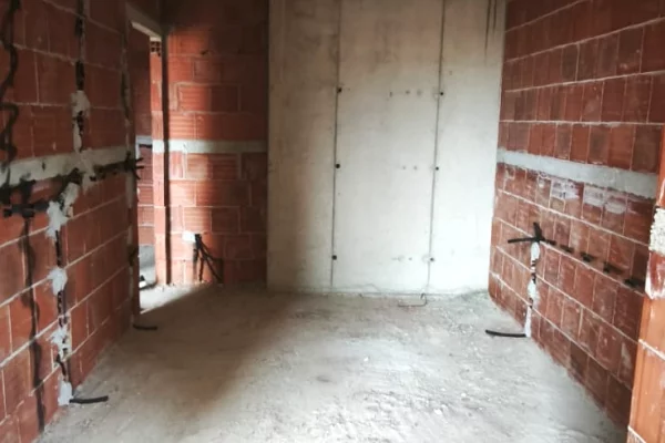 Appartamento in vendita a Tirana 1+1, Vuoto