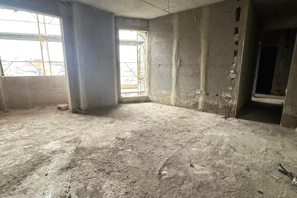 Appartamento in vendita a Tirana 2+1, Vuoto