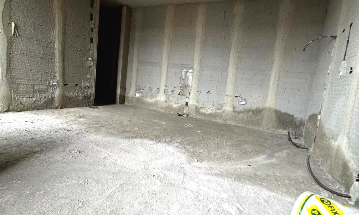 Appartamento in vendita a Tirana 2+1, Vuoto
