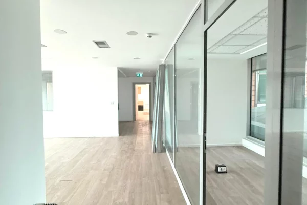 📍Jepet Ambient me Qira per Zyre tek ETC me Siperfaqe 305 m2!