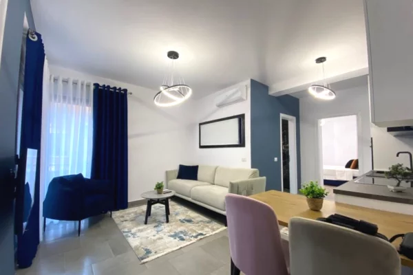 Appartamento in affitto a Tirana 1+1, Arredato