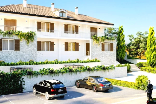 Shtepi ne shitje Vila Luksoze ne Pogradec, 5+1, Mobilimi Pjeserisht e mobiluar, Pagesa 265,000  Euro.