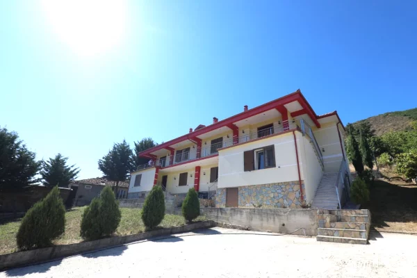 Casa in vendita 5+1 a Pogradec - 265,000 Euro