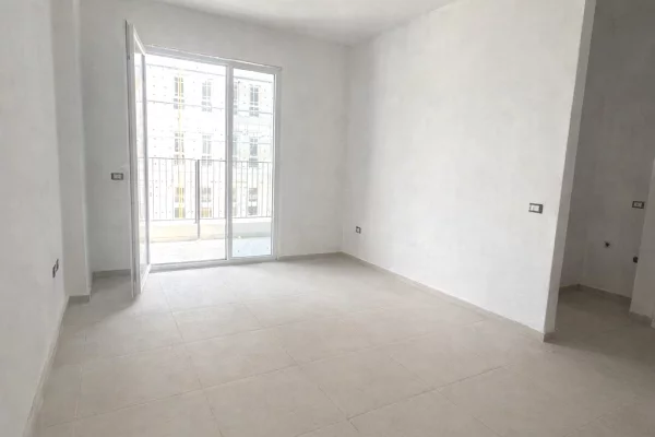 Apartment for sale in Tirana 1+1, Emty
