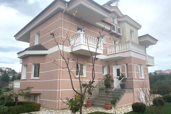 House for Sale 7+1 in Tirana - 2,200,000 Euro