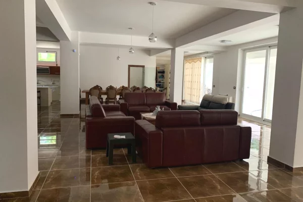 Luxury villas for sale in Tirana 7+1, Furnished