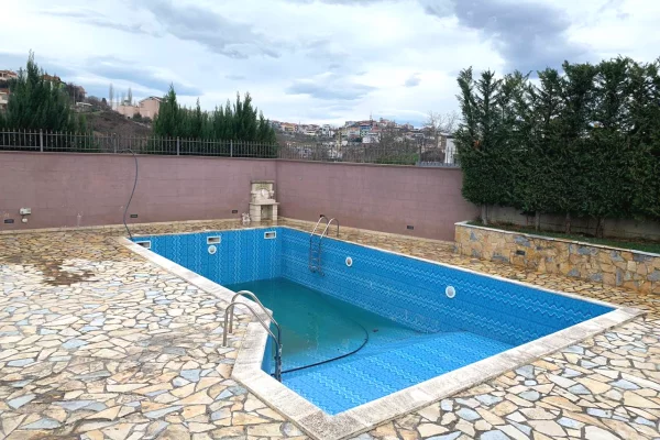 Luxury villas for sale in Tirana 7+1, Furnished