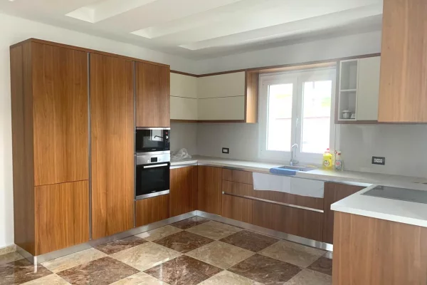 Luxury villas for sale in Tirana 7+1, Furnished