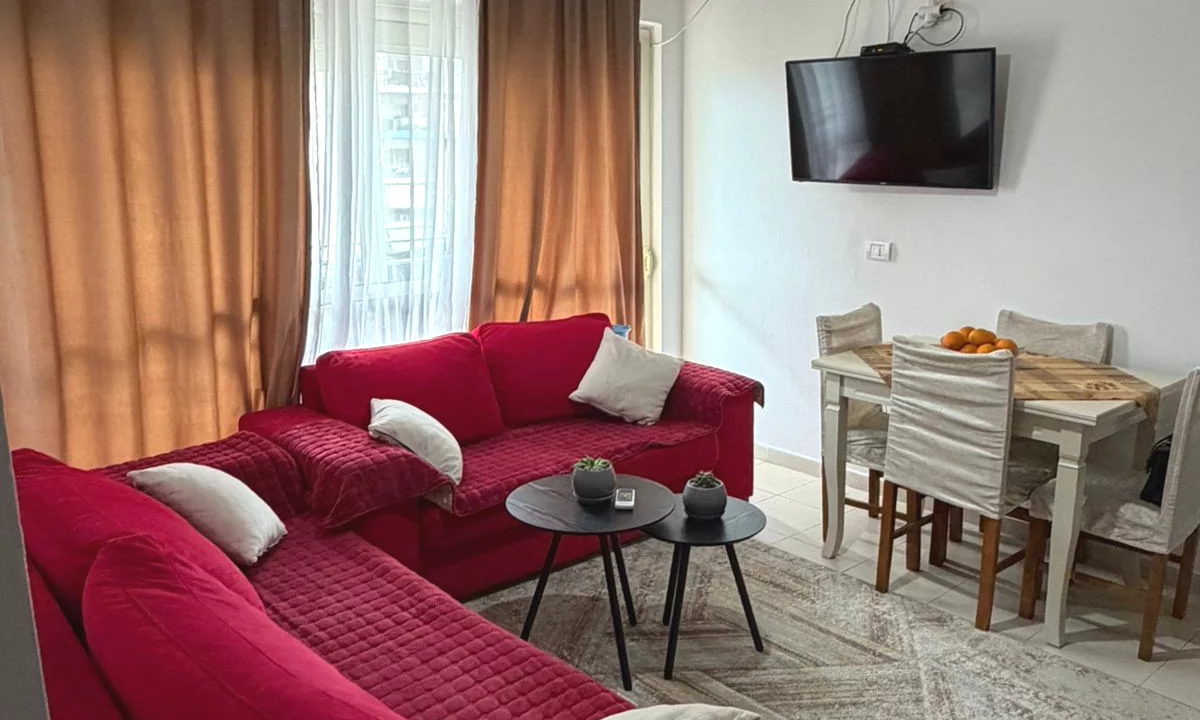 Shtepi me qera Apartament ne Tirane, 1+1, Mobilimi E mobiluar, Pagesa 450  Euro.