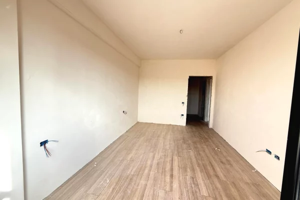 Apartment for sale in Tirana 1+1, Emty