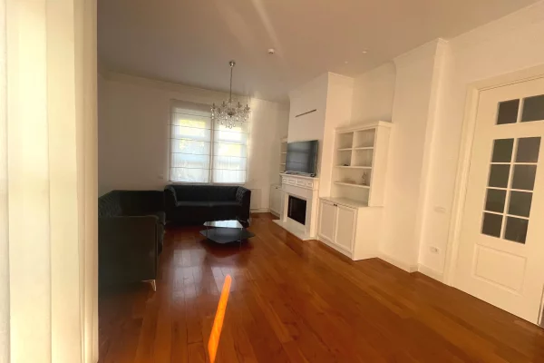 Villa di lusso in affitto a Tirana 4+1, Arredato