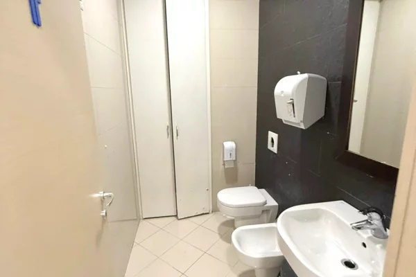 📣Zyre me Qira te Kompleksi Delijorgji, Rruga Kavajes!